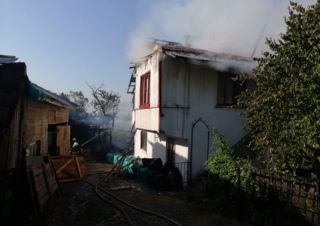 BİR ANDA TUTUŞTU !