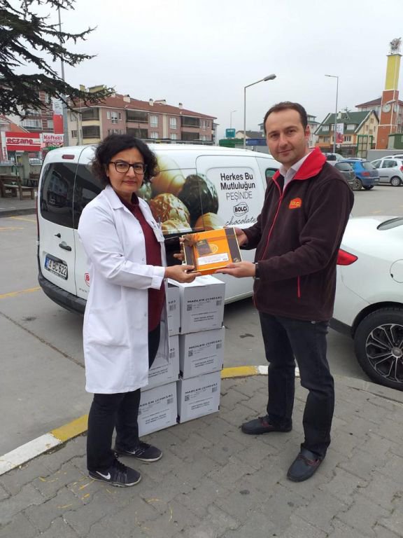 BOLÇİ’DEN SAĞLIK ÇALIŞANLARINA JEST