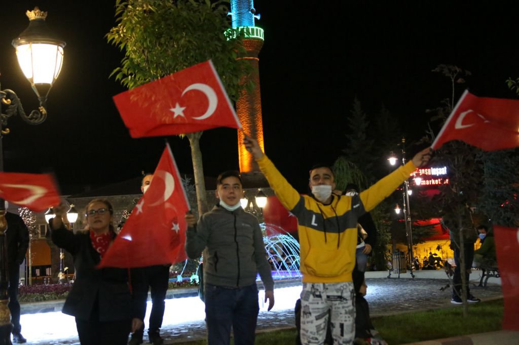 BOLU BELEDİYESİ'NDEN BAYRAM COŞKUSU