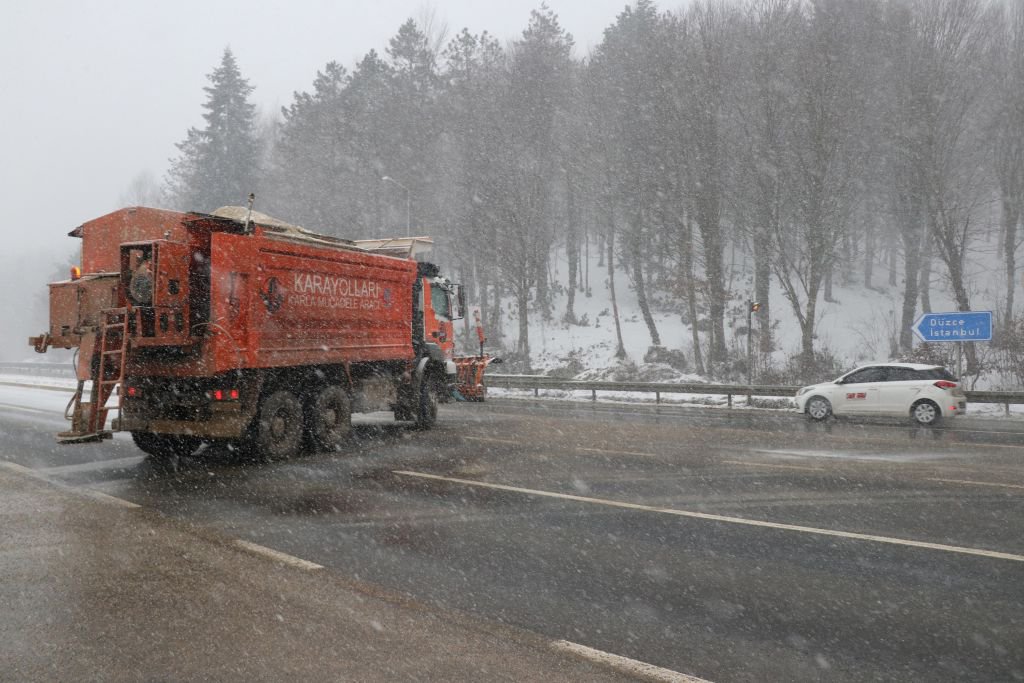 BOLU DAĞINDA GÖZ GÖZÜ GÖRMÜYOR