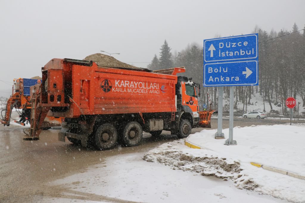 BOLU DAĞINDA GÖZ GÖZÜ GÖRMÜYOR