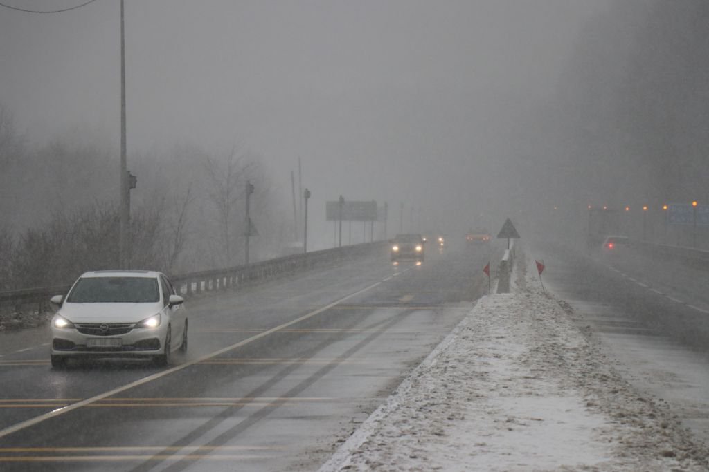 BOLU DAĞINDA GÖZ GÖZÜ GÖRMÜYOR