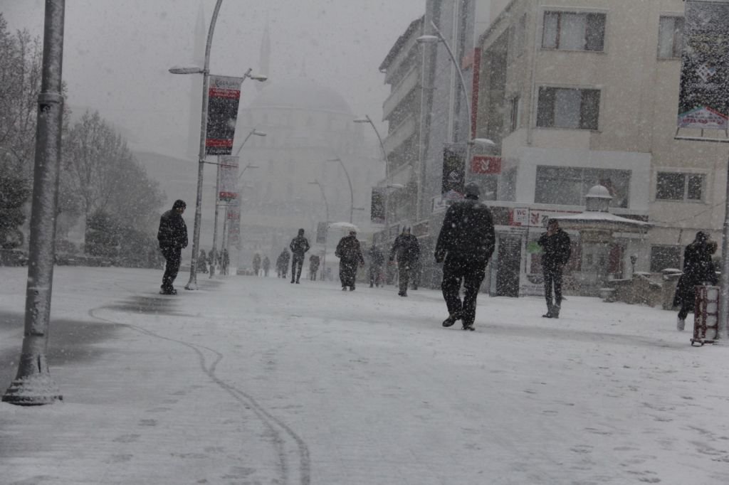 BOLU KENT MERKEZİ BEMBEYAZ