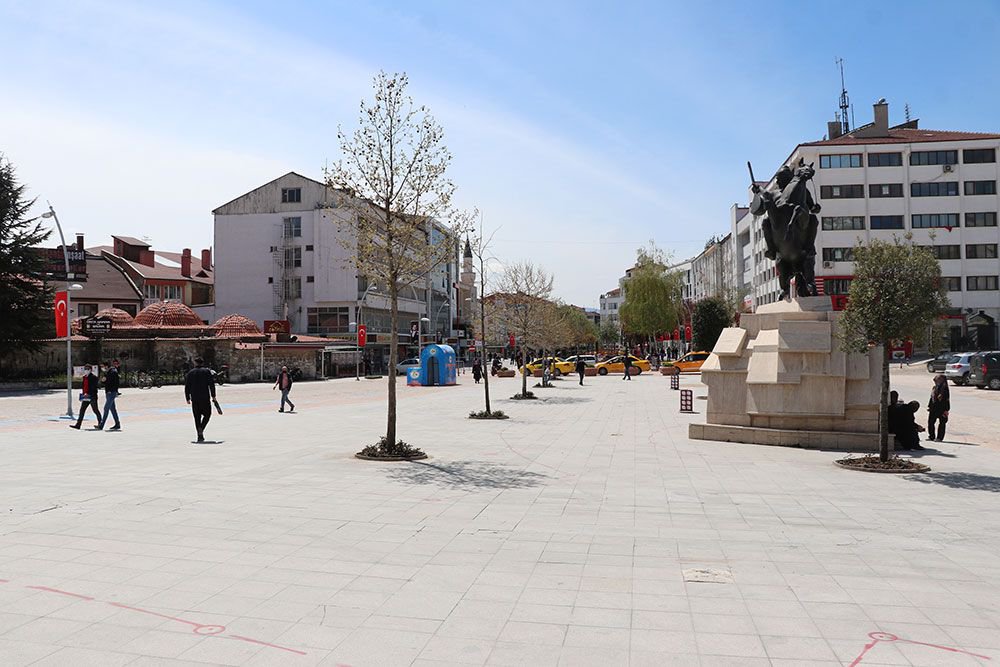 BOLU TEDBİRLERE UYUYOR