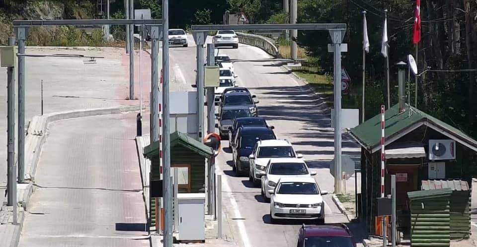 TATİLCİLER BOLU'YA AKIN ETTİ