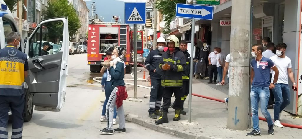 BOLU'DA KORKUTAN YANGIN