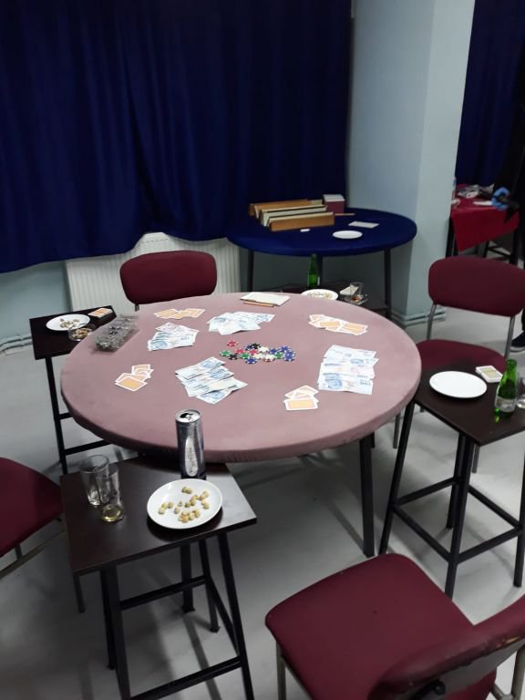 BOLU’DA KUMAR OYNANAN EVE BASKIN