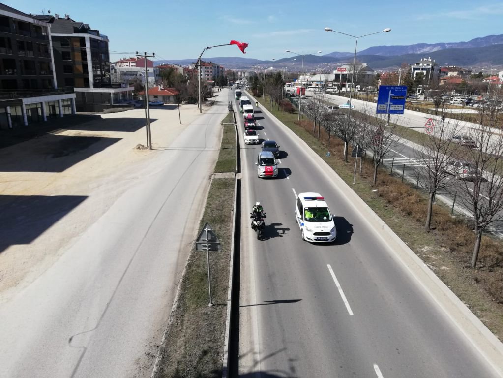 BOLU’DA MEHMETÇİĞE DESTEK KONVOYU