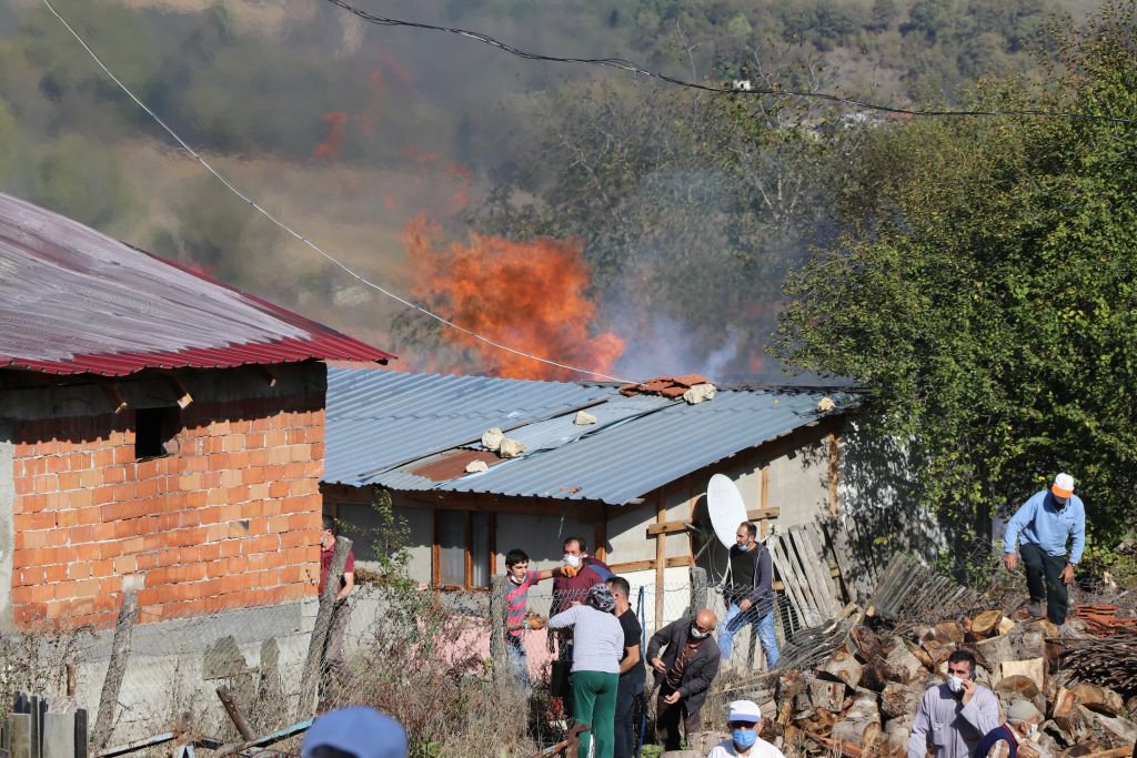 BOLU'DA O KÖY ALEV ALEV YANDI!