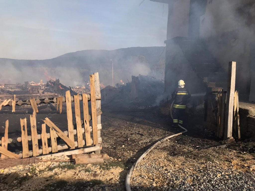 BOLU'DA O KÖY ALEV ALEV YANDI!