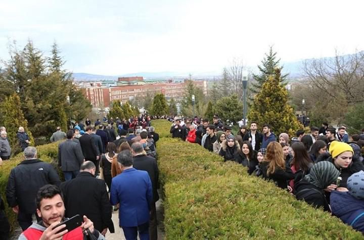 BOLU’NUN İZZET BABASI DUALARLA ANILDI