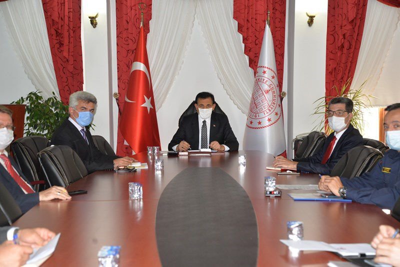 "BU İŞİN CİDDİYETİNİ KAVRAMALIYIZ"