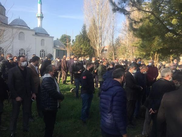 CEMİL HOCA SON YOLCULUĞUNA UĞURLANDI