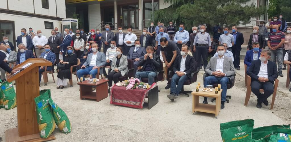 ÇİFTÇİLERE DESTEK DEVAM EDİYOR..