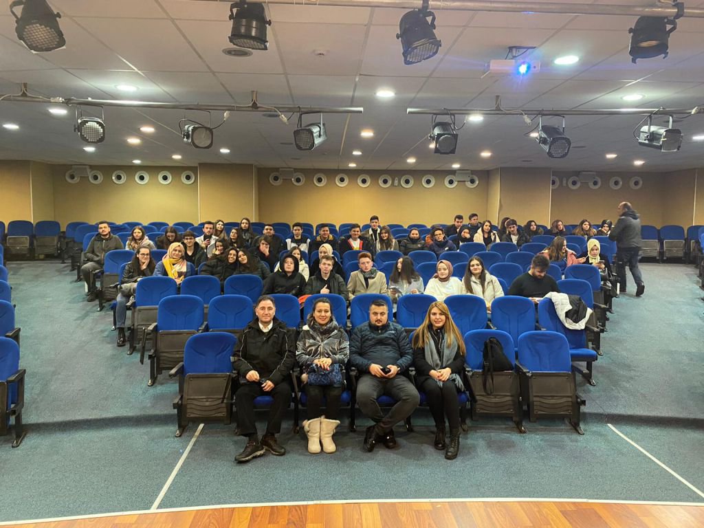 DÖNEMİN SON DERSİ ÜNİVERSİTEDE