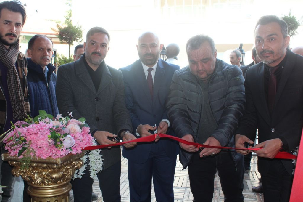 DÖNER SEPETİ MÜŞTERİLERİNİ BEKLİYOR