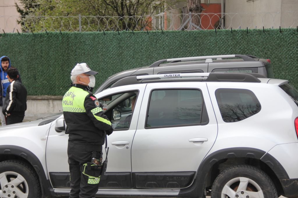 EKİPLERDEN SIKI DENETİM