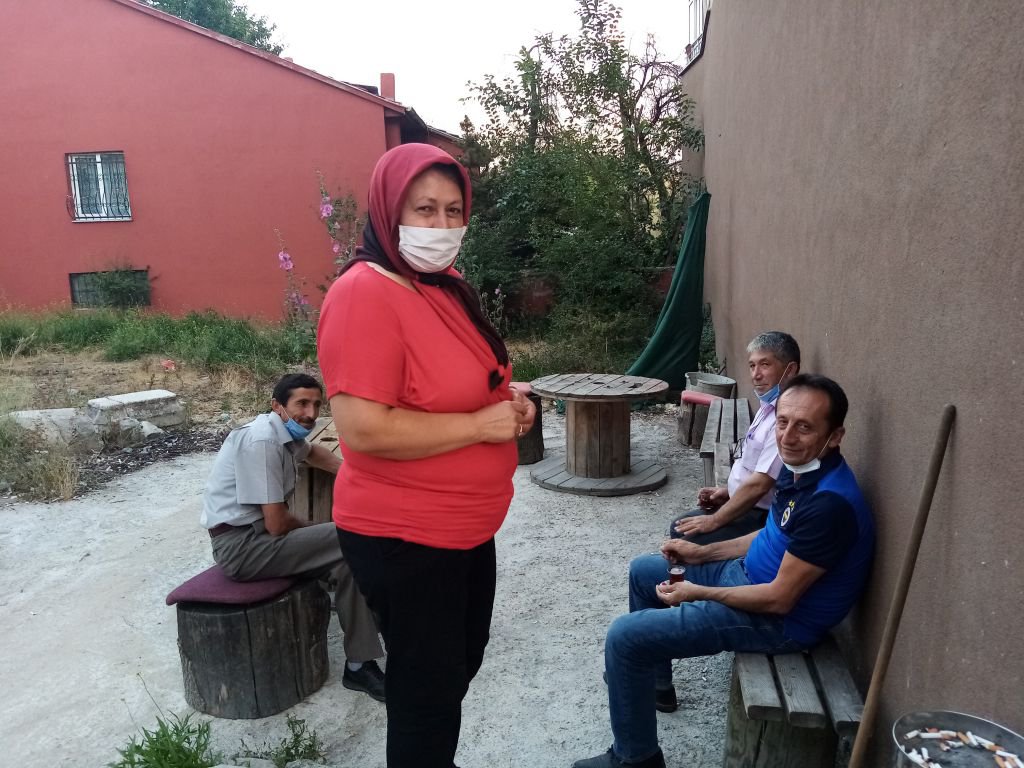 "ERKEKLER ARTIK KÜFÜR ETMİYOR"