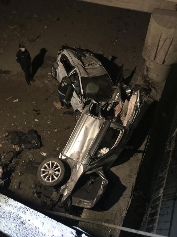 FECİ KAZADAN MUCİZE ESERİ KURTULDULAR