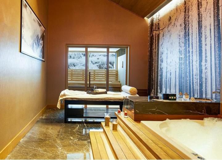 GECELİĞİ 80 BİN TL'YE OTEL