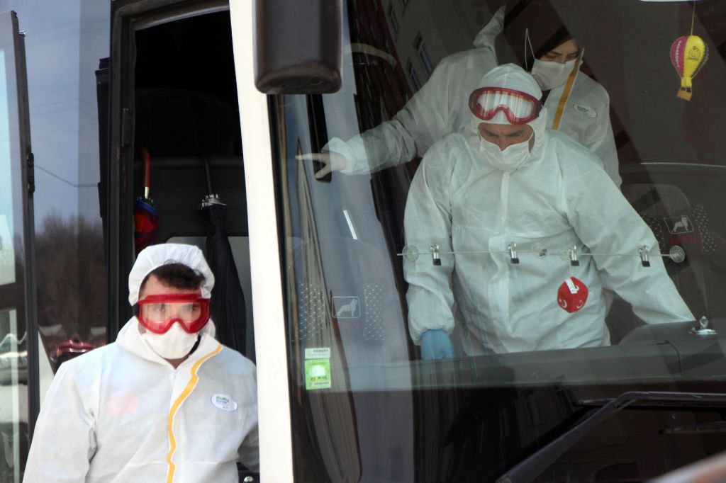 GELMEYE DEVAM EDİYORLAR...