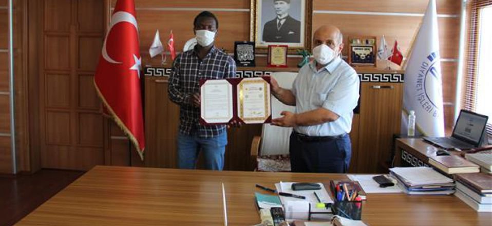 GİNELİ ÖĞRENCİ HAFIZ OLDU