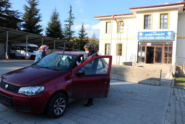 GÜNLER SONRA OTOMOBİLİNE KAVUŞTU