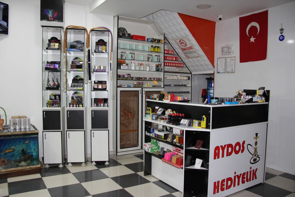 İÇENLERE YASAK YOK