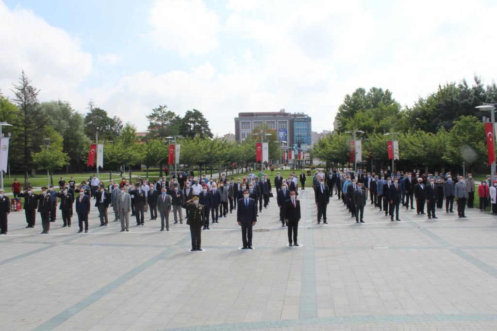 86 YILDIR AYNI GURURLA ATAM..