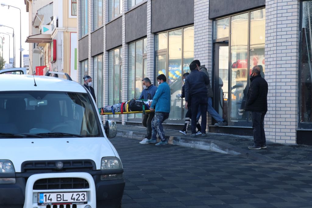 İNŞAATTAN DÜŞEN İŞÇİ YARALANDI