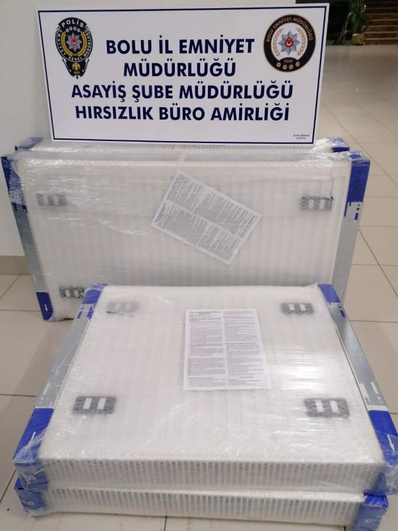 KALORİFER PETEĞİ HIRSIZLARI YAKALANDI