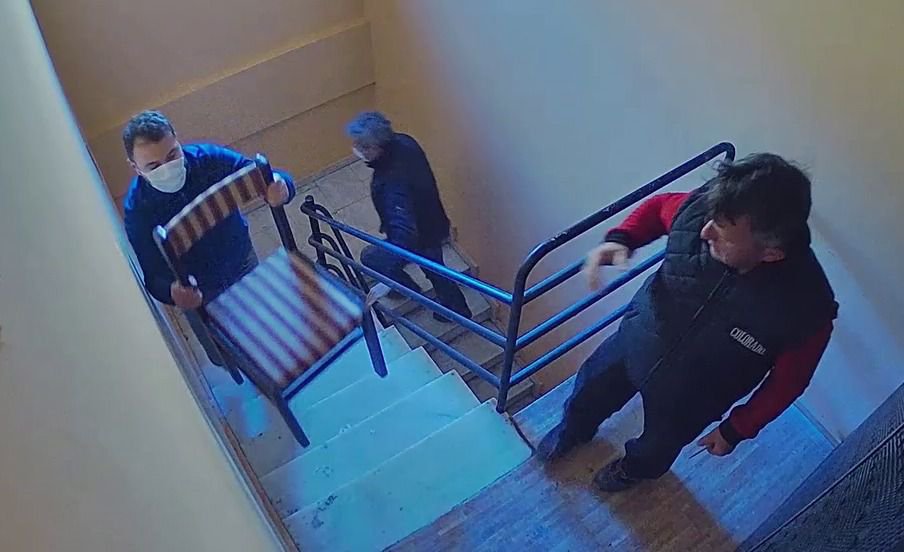 KARTALKAYA'DA İKİ GRUP BİRBİRİNE GİRDİ!