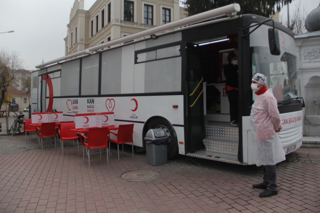 KISITLAMADA KAN BAĞIŞ NOKTASINA GİDİLEBİLECEK