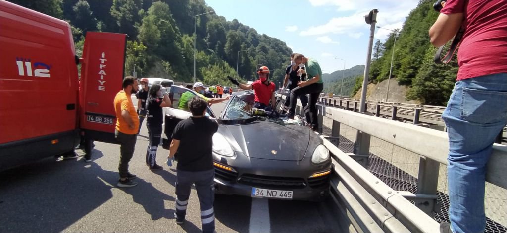 LÜKS CİP HURDAYA DÖNDÜ