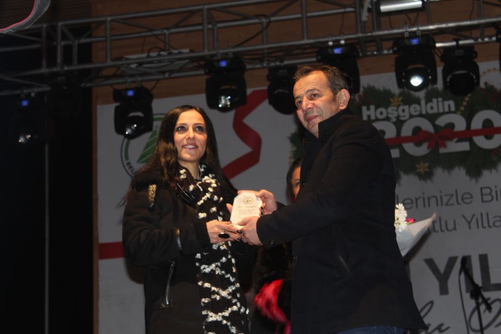 MUHTEŞEM BİR YILBAŞI KONSERİ