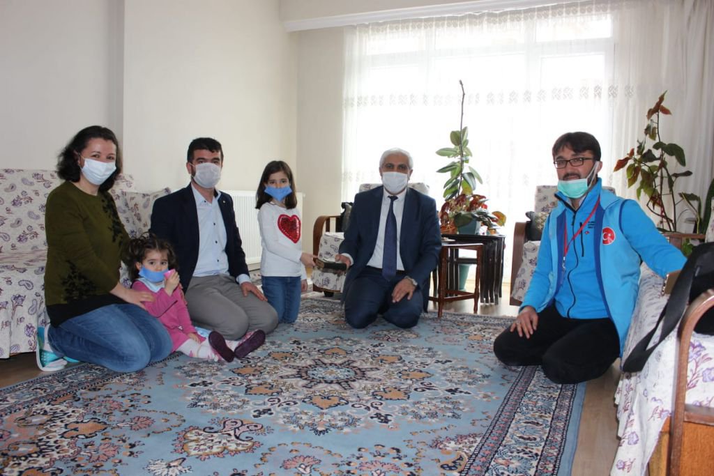 NE KADAR DA DUYARLI ÇOCUKLAR VAR...