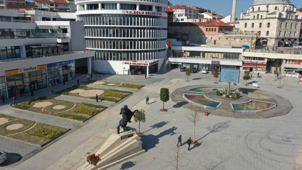 ÖNLEMLER İNSAN YOĞUNLUĞUNU AZALTTI