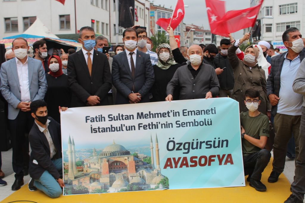 "AYASOFYA BU MİLLETİN KANAYAN YARASIYDI"