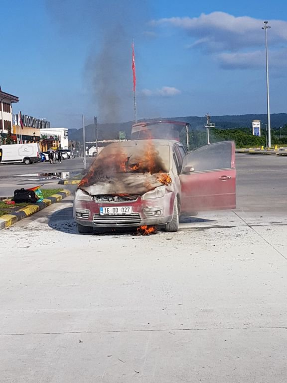 PARK HALİNDE ALEV ALDI