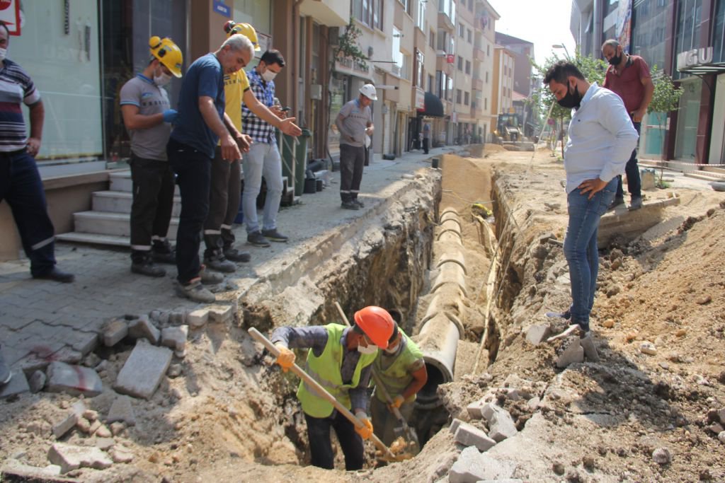 PATLAYAN DOĞALGAZ BORUSU PANİK YARATTI
