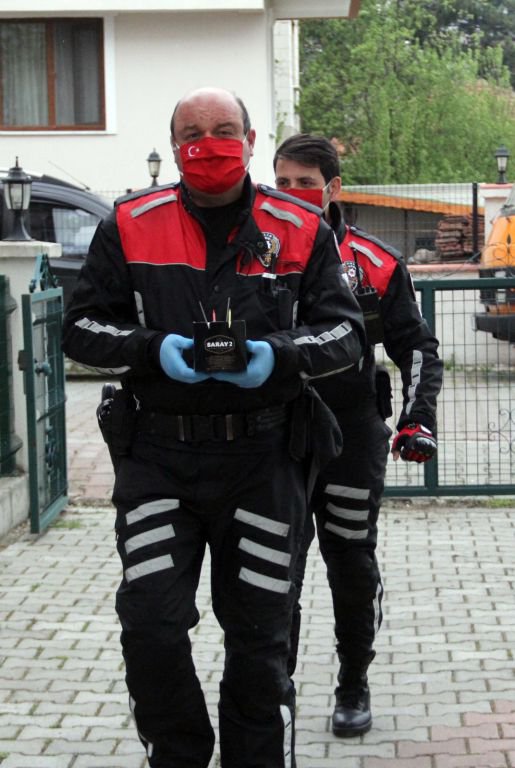 POLİSTEN GENÇ KIZA SÜRPRİZ DOĞUM GÜNÜ