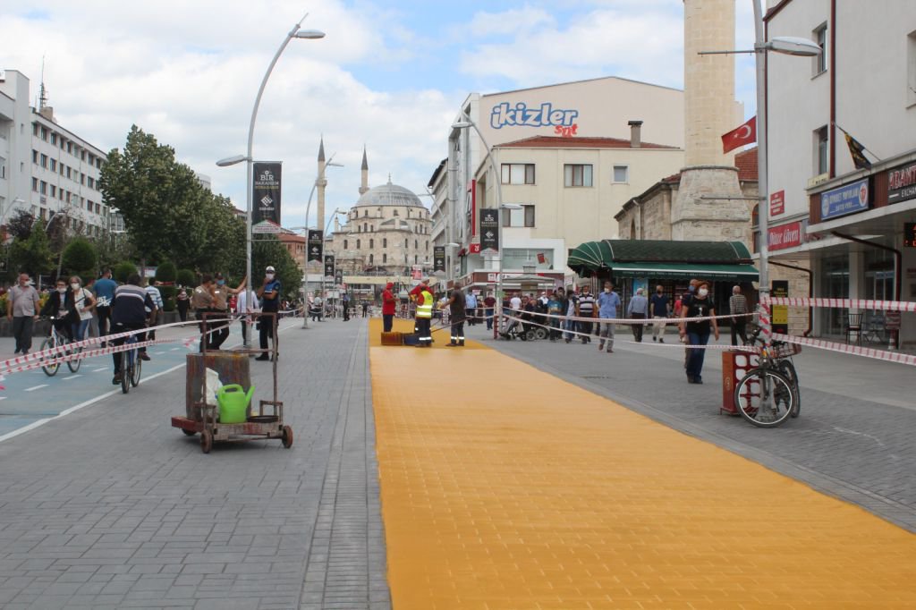 SARI YOL HİZMETE GİRİYOR