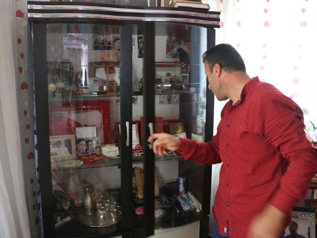 ŞEHİT OĞULLARININ HATIRALARIYLA YAŞIYORLAR