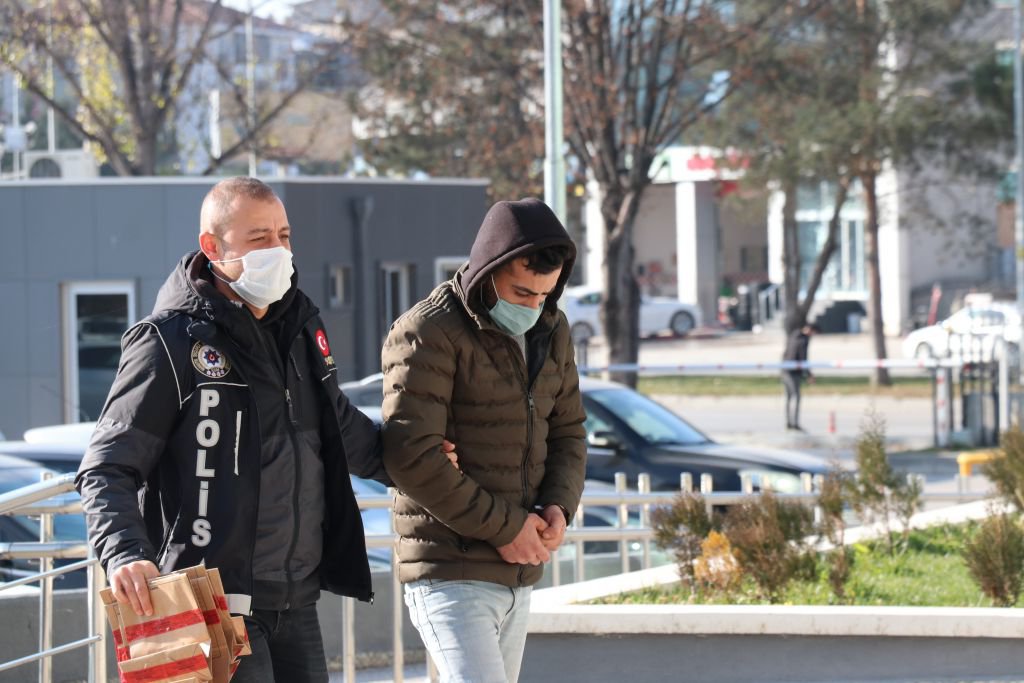 UYUŞTURUCU OPERASYONUNDA 2 GÖZALTI