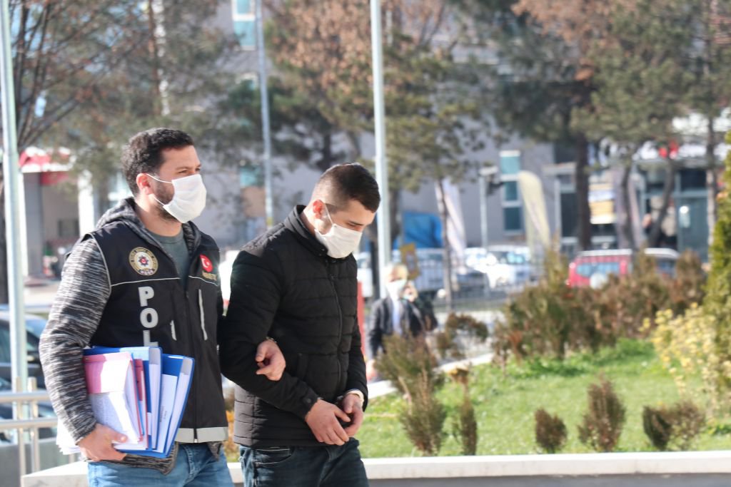 UYUŞTURUCU OPERASYONUNDA 2 GÖZALTI