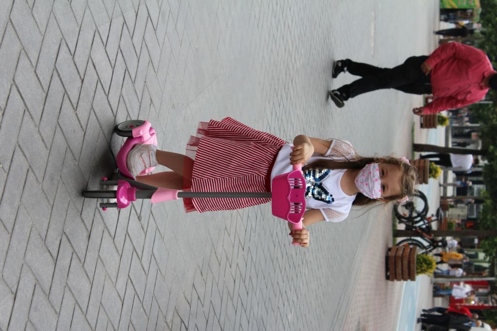 SOKAKLAR ARTIK ONLARIN