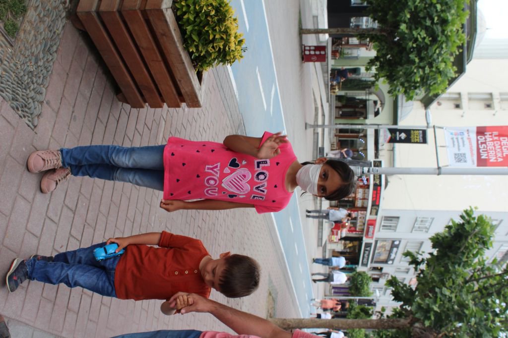 SOKAKLAR ARTIK ONLARIN