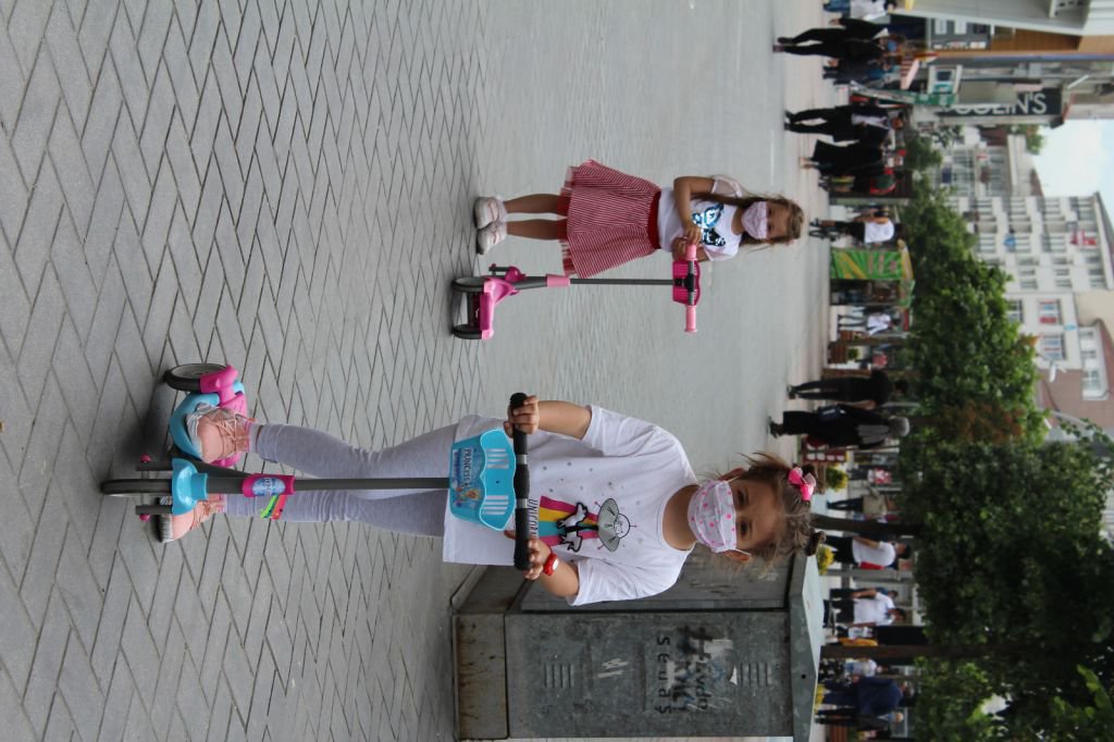 SOKAKLAR ARTIK ONLARIN