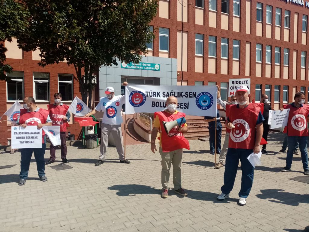 TÜRK SAĞLIK-SEN ÇALIŞANLARI EYLEMDE