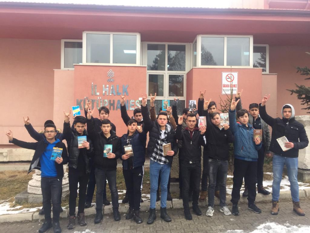 ÜLKÜ OCAKLARI KÜTÜPHANEDE  KAMPA GİRDİ